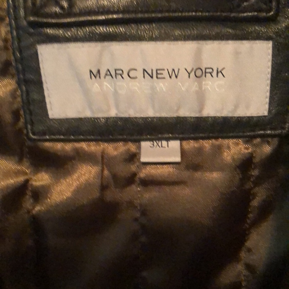 Leather Jacket. Never wore  size 3XLT - Picture 2 of 7